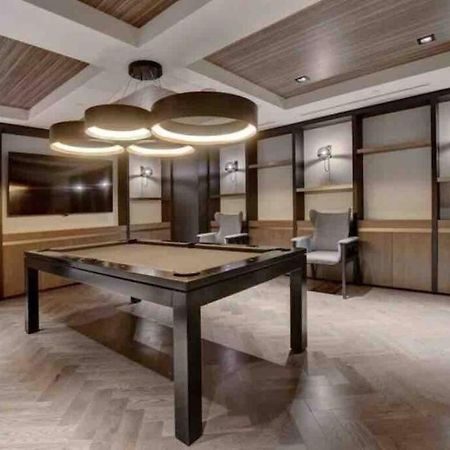 Mind Blowing City View - 2 Beds - Pool & Spa - Downtown Montréal Exterior foto