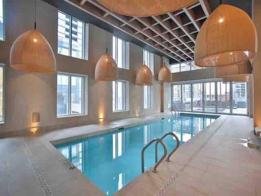 Mind Blowing City View - 2 Beds - Pool & Spa - Downtown Montréal Exterior foto